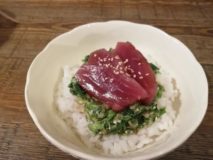 オクラとモロヘイヤのとろろ丼〜マグロ付〜